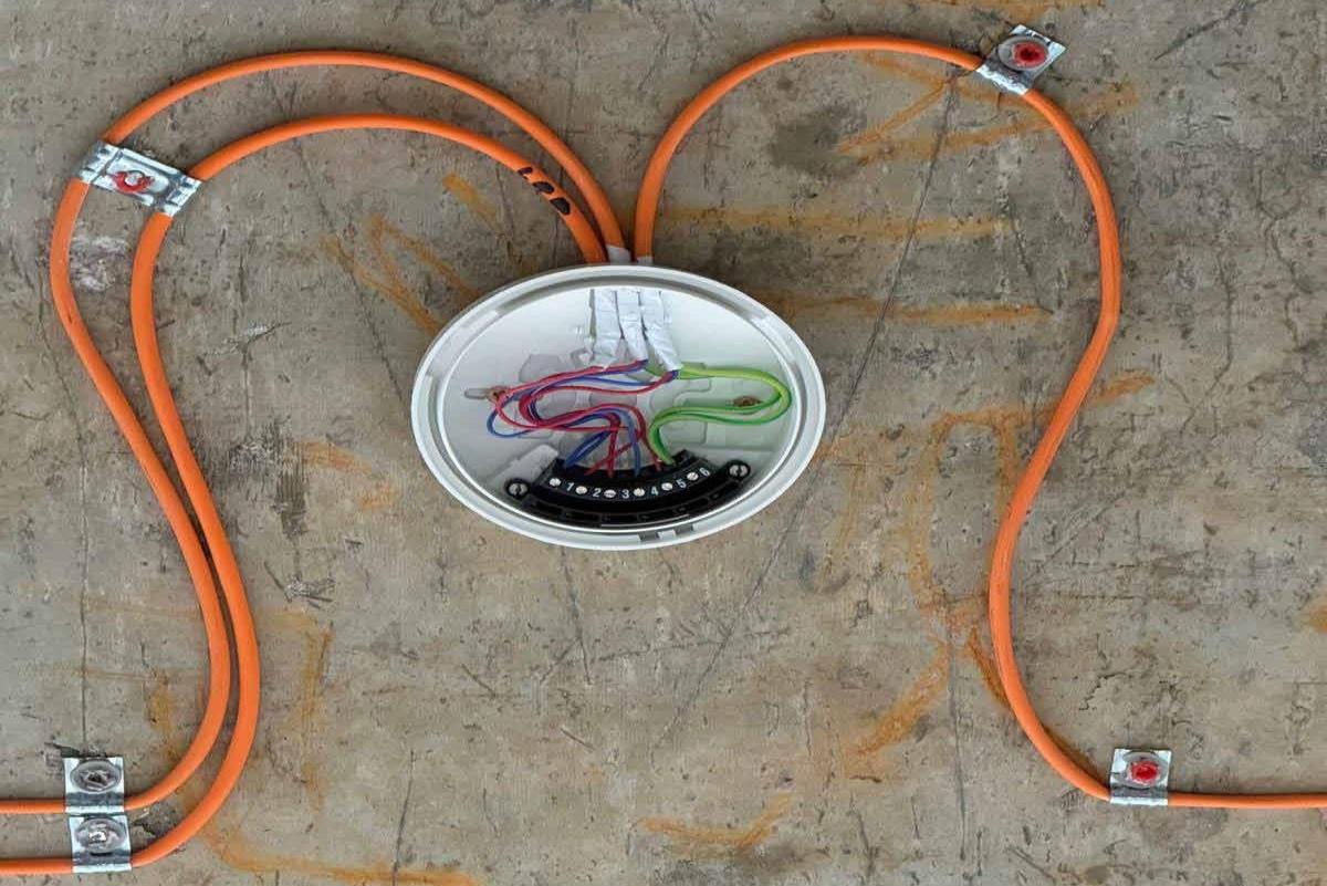 Smoke detection sensor installation